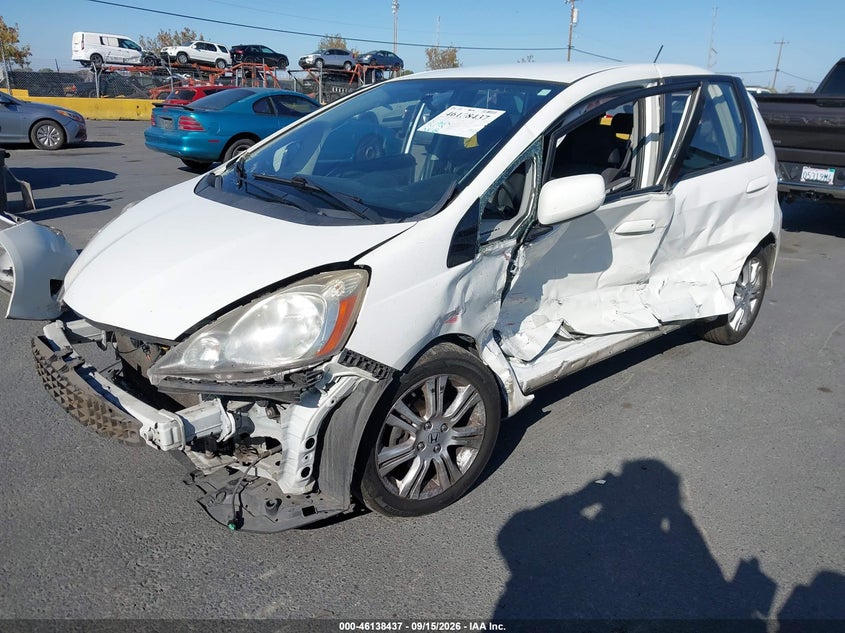 2011 Honda Fit, Left Side, IAAI, VIN JHMGE8H50BC012129 — photo 2