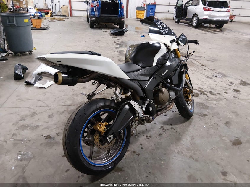 KAWASAKI ZX636 2005