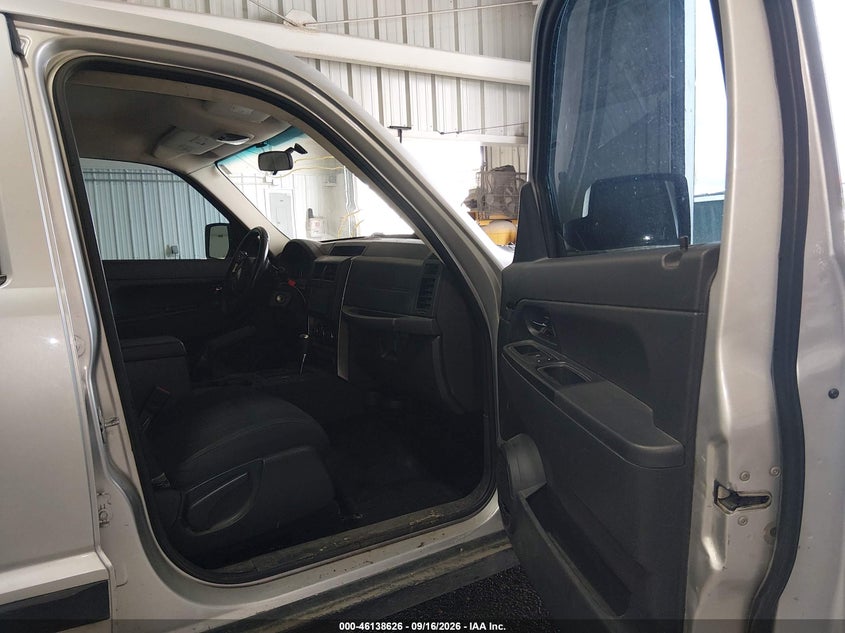 JEEP LIBERTY 2011 VIN 1J4PN2GK6BW586605