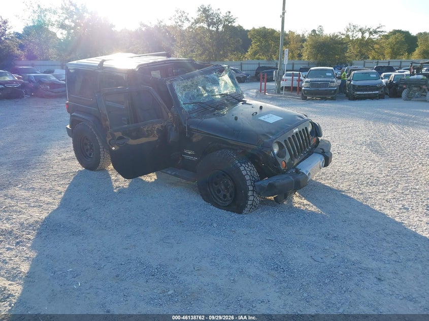 2013 JEEP WRANGLER UNLIMITED SAHARA