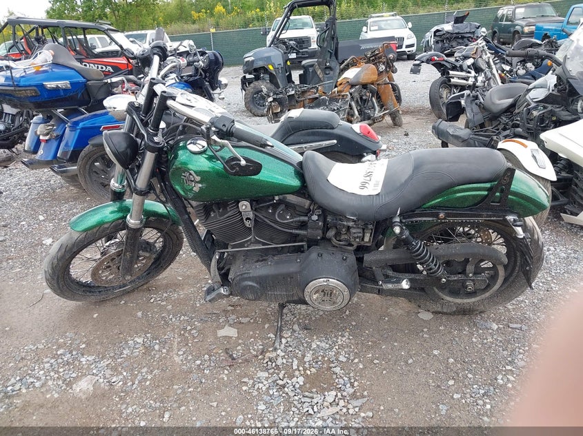 HARLEY-DAVIDSON FXDBP 2013