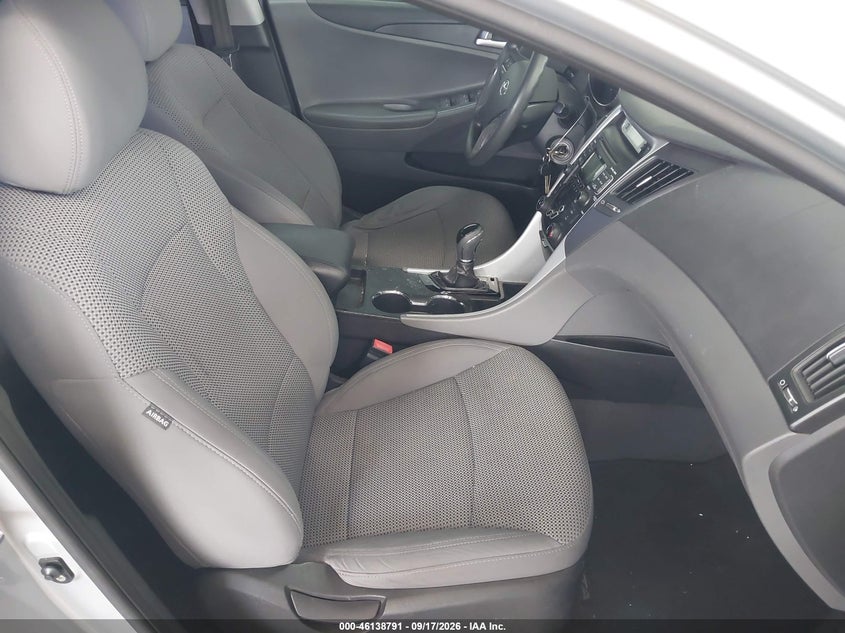 2011 HYUNDAI SONATA auction photo 5