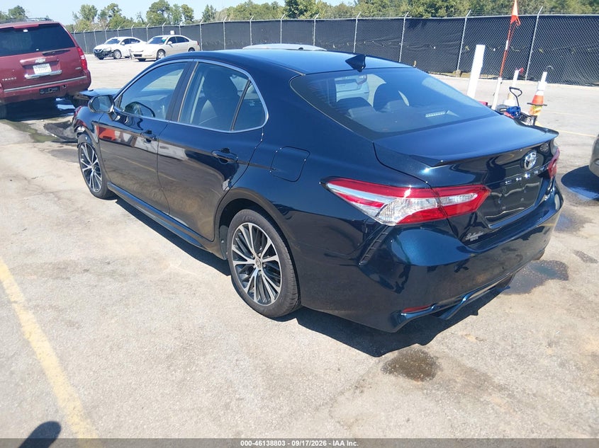 TOYOTA CAMRY - zdjęcie 3