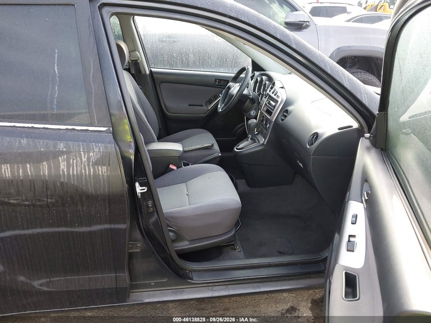 2004 TOYOTA MATRIX auction photo 5