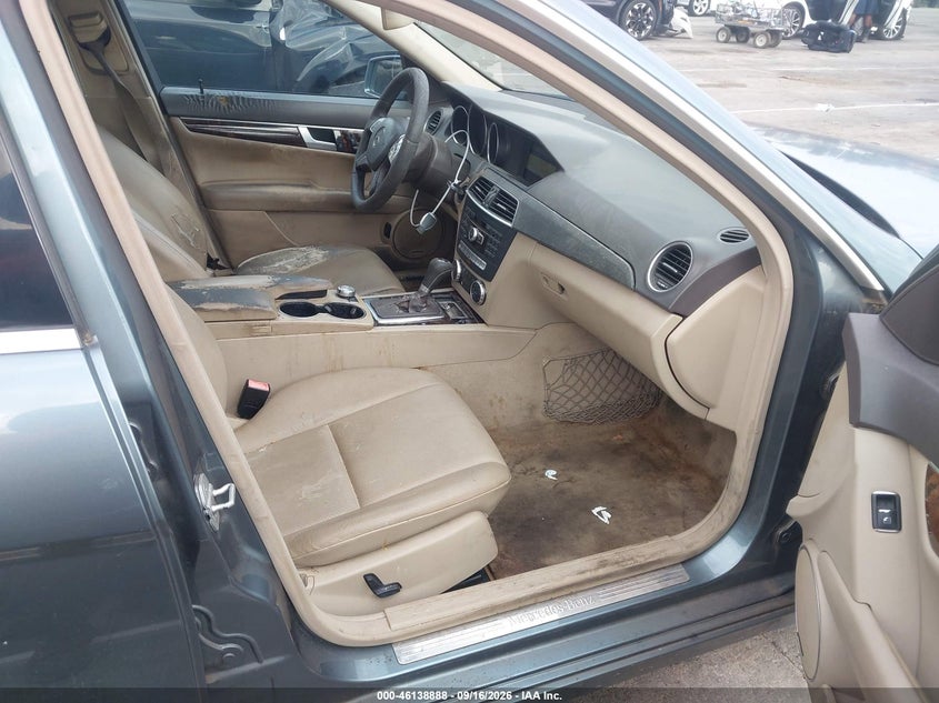 2012 MERCEDES-BENZ C 300 auction photo 5