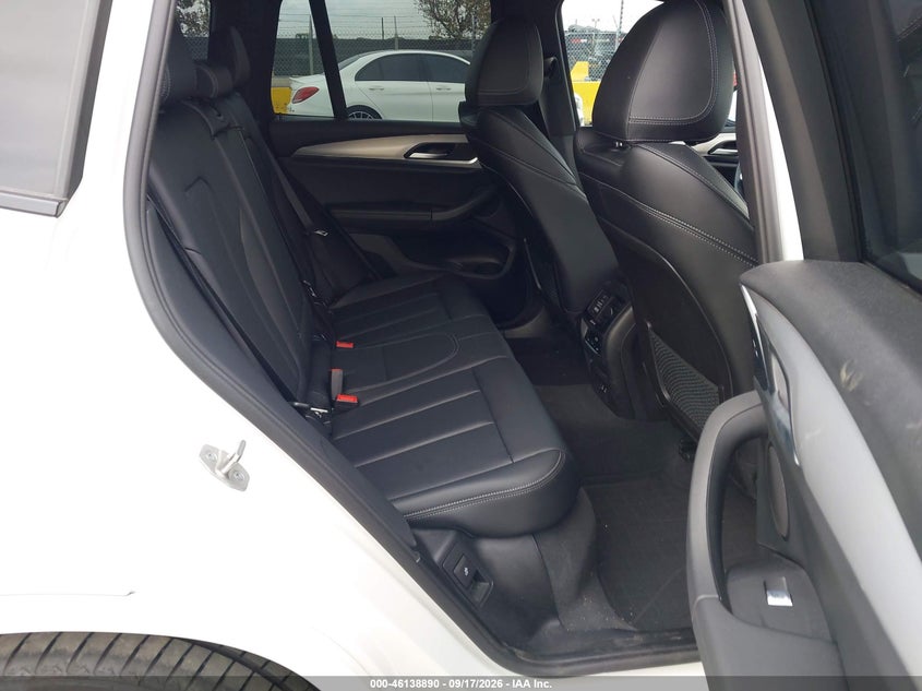 BMW X3 - zdjęcie 8