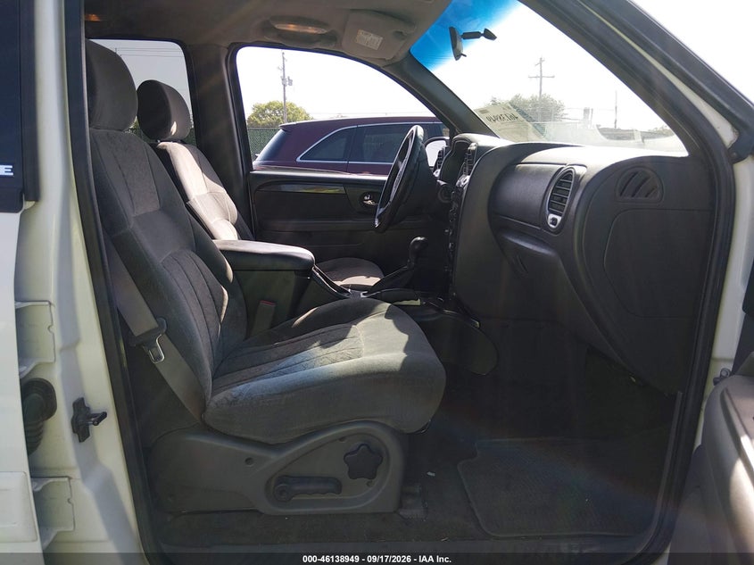 2003 GMC ENVOY auction photo 5
