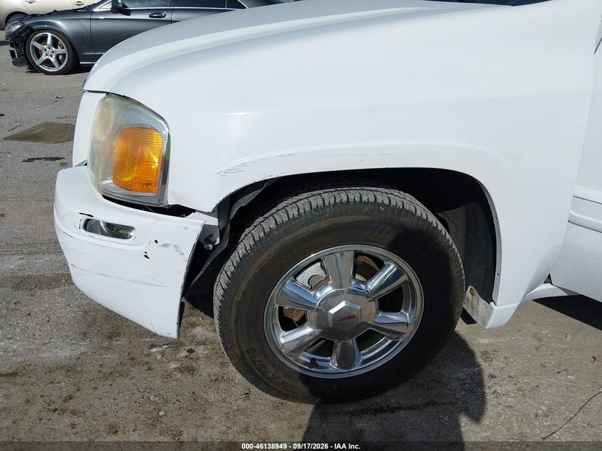 2003 GMC ENVOY auction photo 6