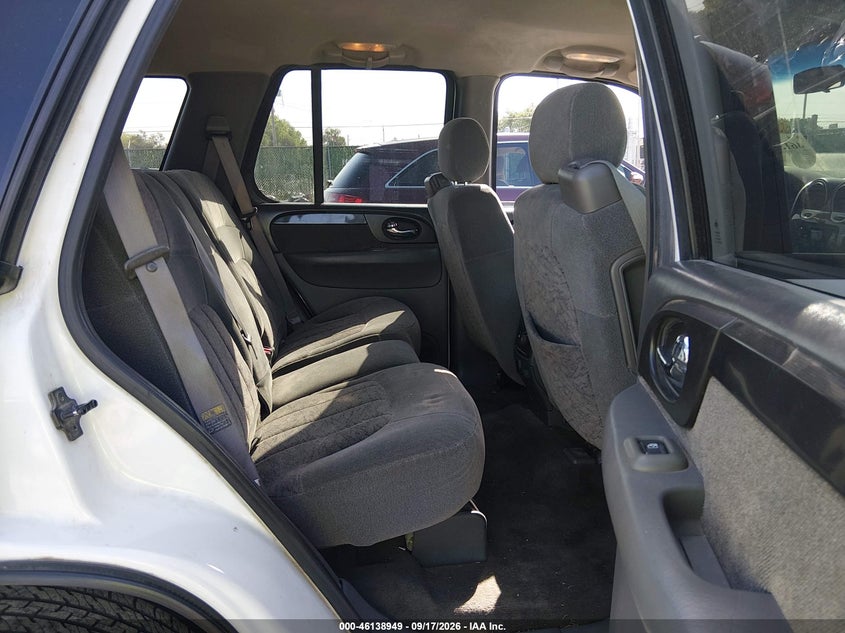2003 GMC ENVOY auction photo 8