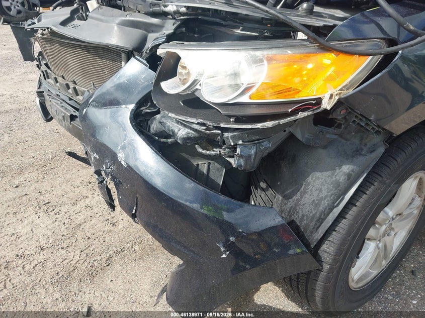 2012 HYUNDAI SANTA FE auction photo 6