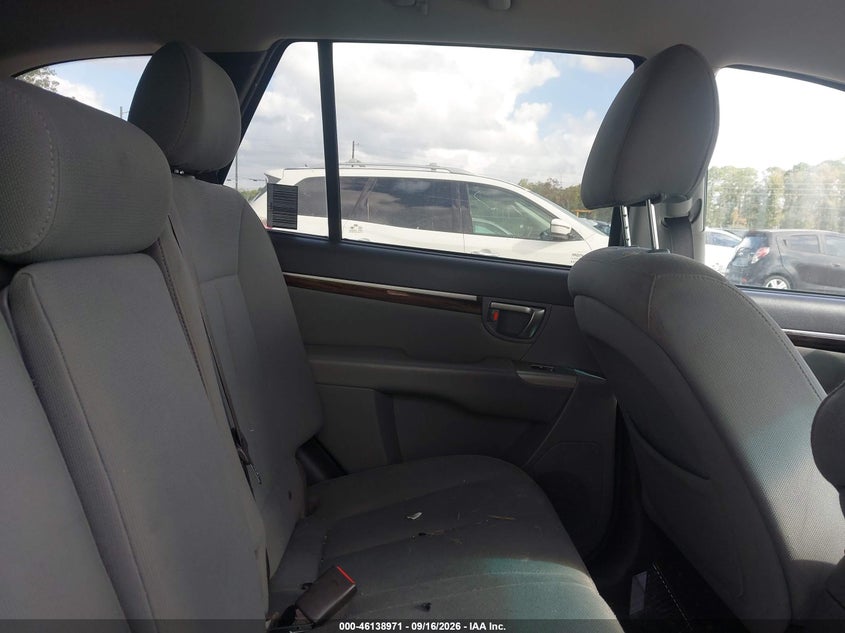2012 HYUNDAI SANTA FE auction photo 8