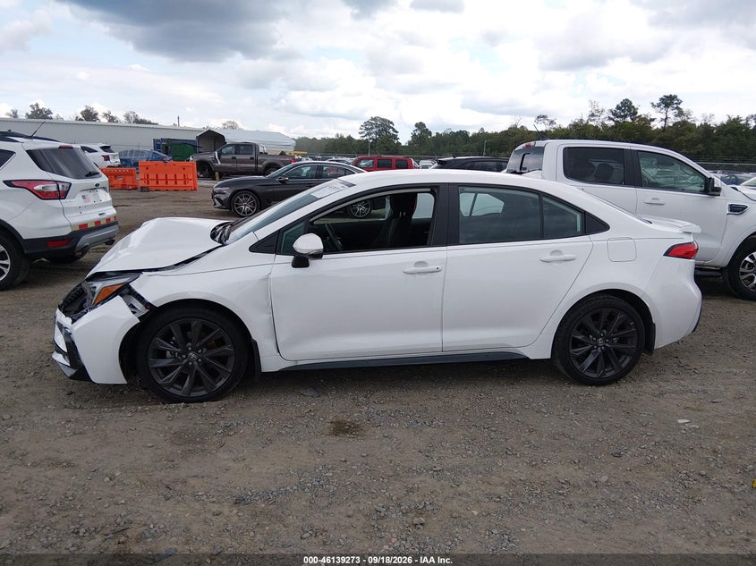 TOYOTA COROLLA - zdjęcie 14