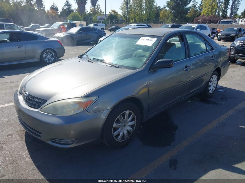 2002 Toyota Camry, Обычный износ, IAAI, VIN JTDBE30K920130990 — фото 2