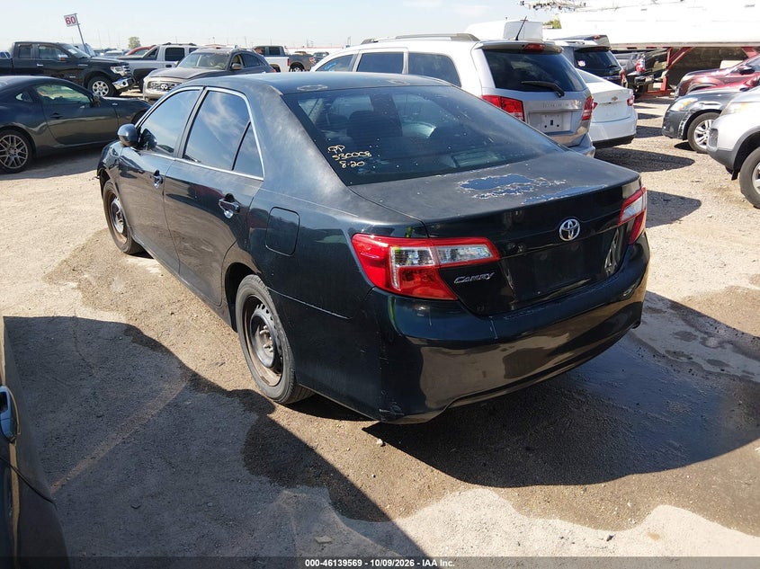 TOYOTA CAMRY