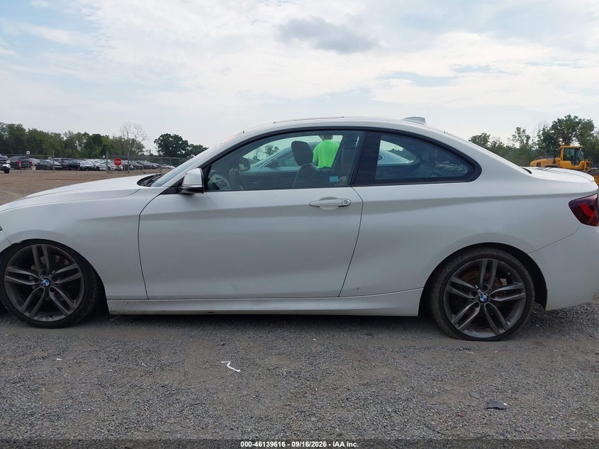 BMW 228I - zdjęcie 14