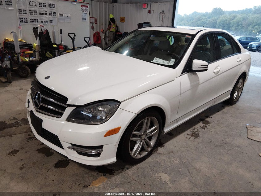 Vin: wddgf8ab4eg198033, lot: 46639429, mercedes-benz c 300 sport 4matic 20142