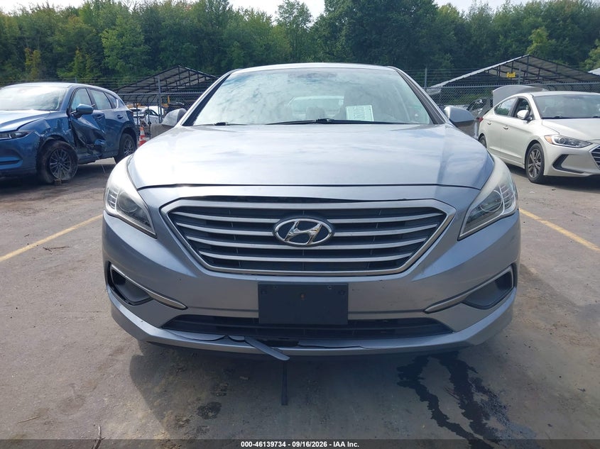 2017 HYUNDAI SONATA · Фото 12
