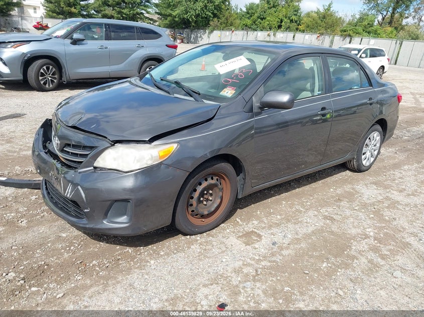 Vin: 2t1bu4ee0dc017708, lot: 46639563, toyota corolla le 20132