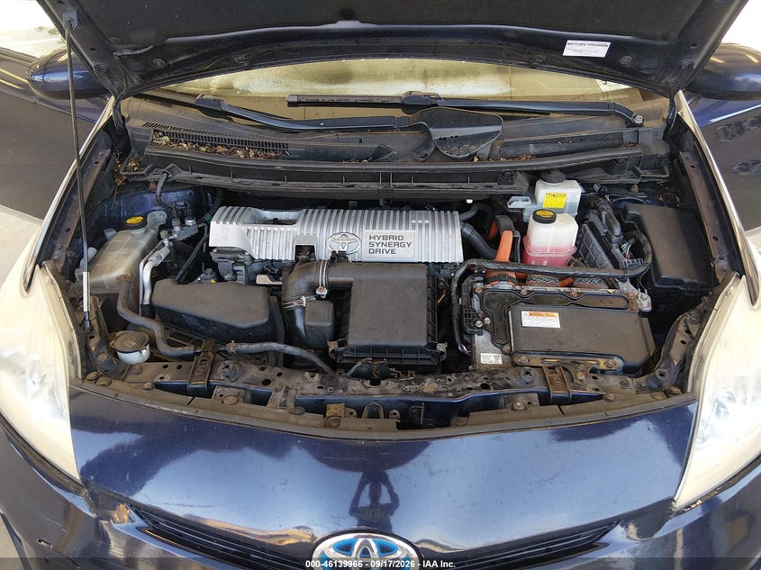 2014 TOYOTA PRIUS FOUR · Фото 10