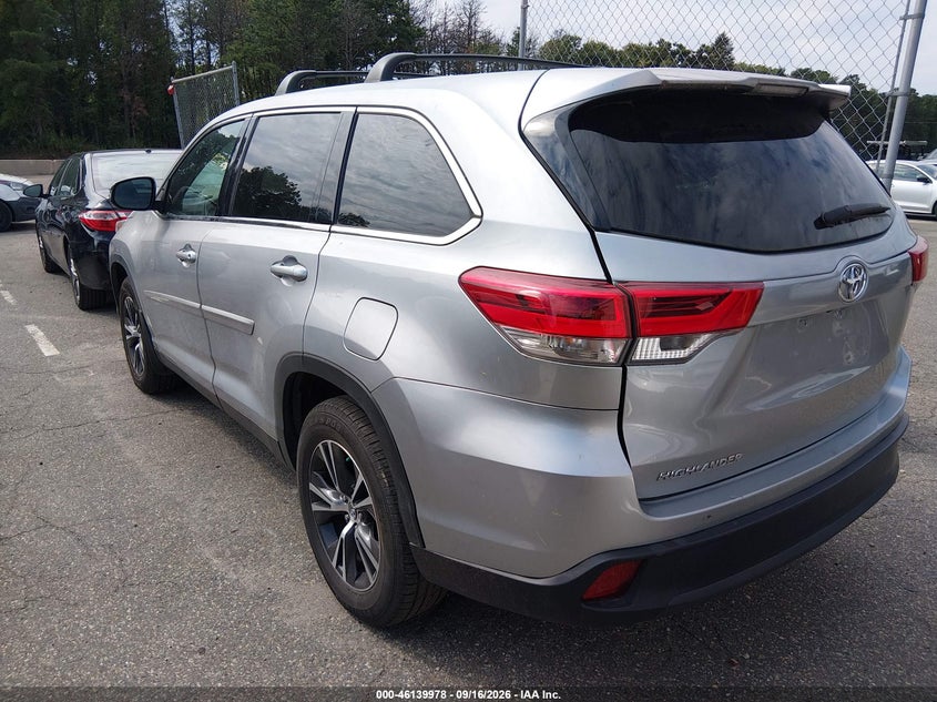 2019 TOYOTA HIGHLANDER auction photo 3