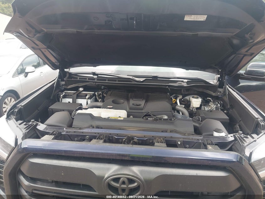 TOYOTA TUNDRA - zdjęcie 10