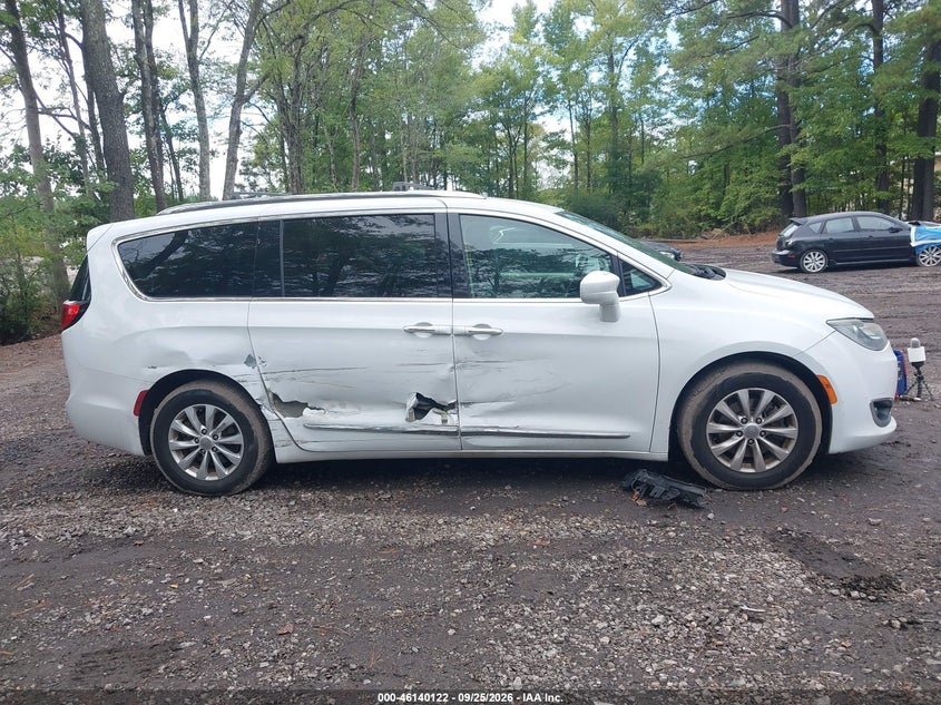 CHRYSLER PACIFICA - zdjęcie 13