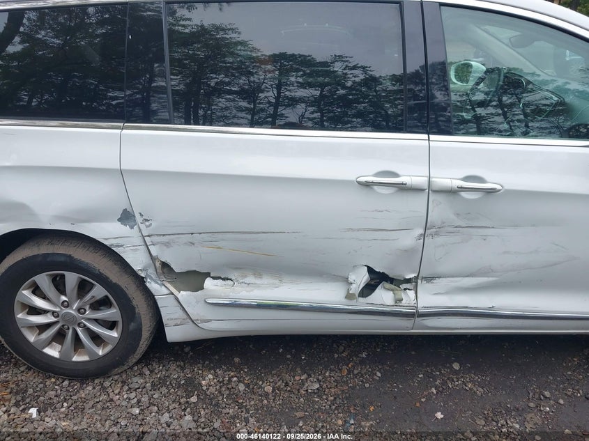 CHRYSLER PACIFICA - zdjęcie 6