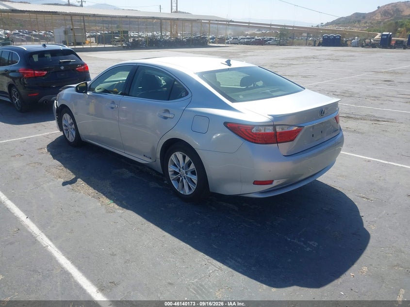 Vin: jthbw1gg2d2033753, lot: 46639907, lexus es 300h 20133