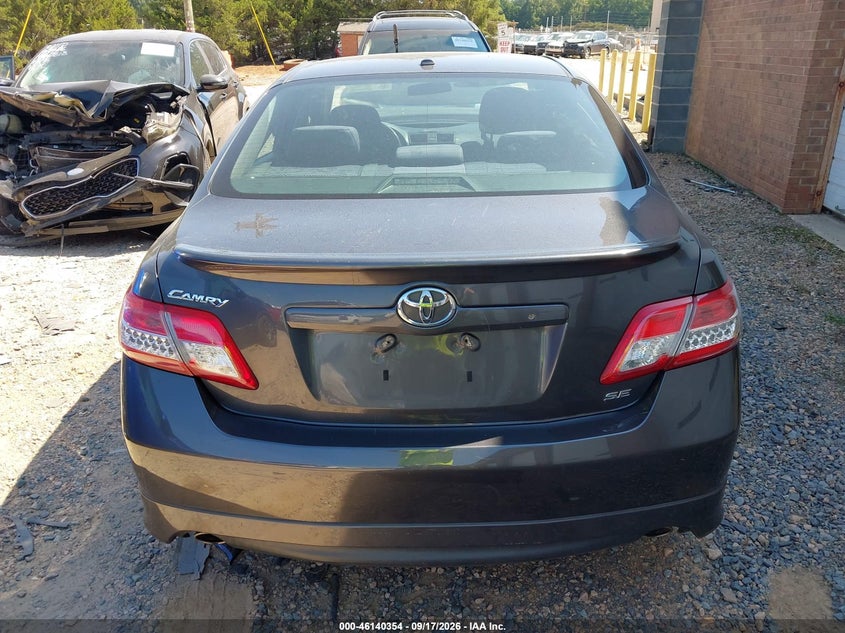 2011 TOYOTA CAMRY SE V6 · Фото 16