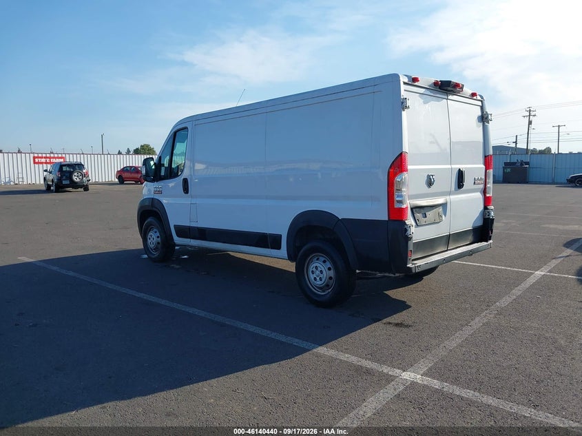 Vin: 3c6trvag5ke538156, lot: 46640174, ram promaster 1500 low roof 136 wb 20193