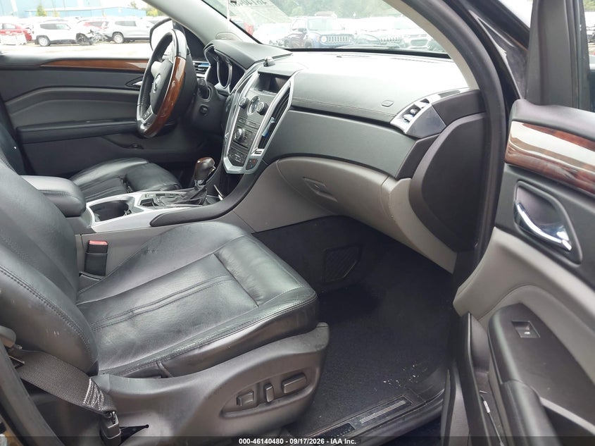 Photo 5 - CADILLAC SRX