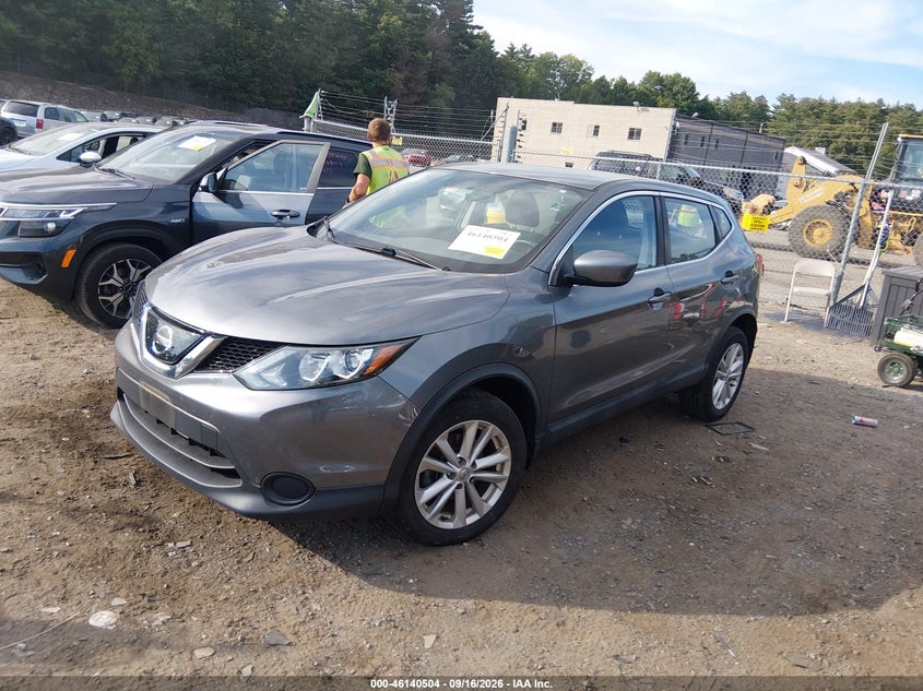 Vin: jn1bj1cr2jw267079, lot: 46640238, nissan rogue sport s 20182