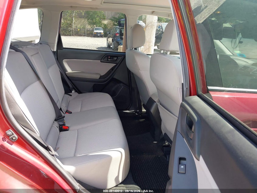 2016 SUBARU FORESTER auction photo 8