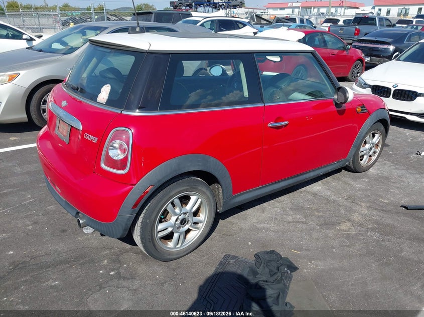 2013 MINI HARDTOP auction photo 4