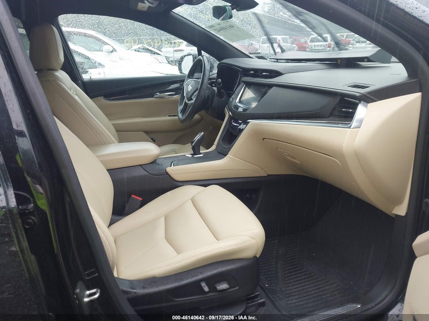 CADILLAC XT5 - zdjęcie 5