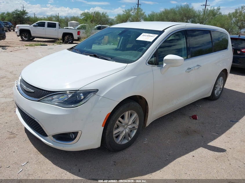 Vin: 2c4rc1fg4jr218992, lot: 46640395, chrysler pacifica touring plus 20182