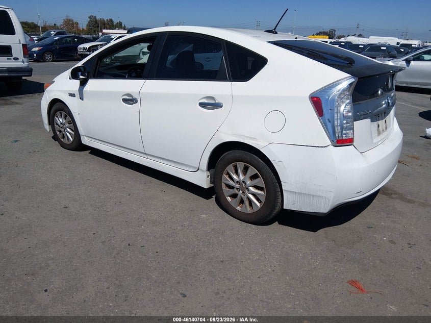 Vin: jtdkn3dp2e3052383, lot: 46640437, toyota prius plug-in advanced 20143