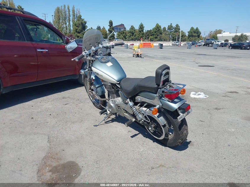 SUZUKI LS650 2011
