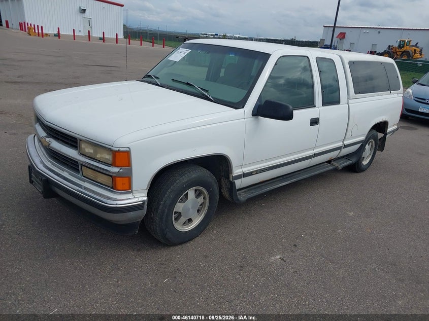1997 Chevrolet C/K, Звичайний знос, IAAI, VIN 2GCEC19M0V1123365 — фото 2