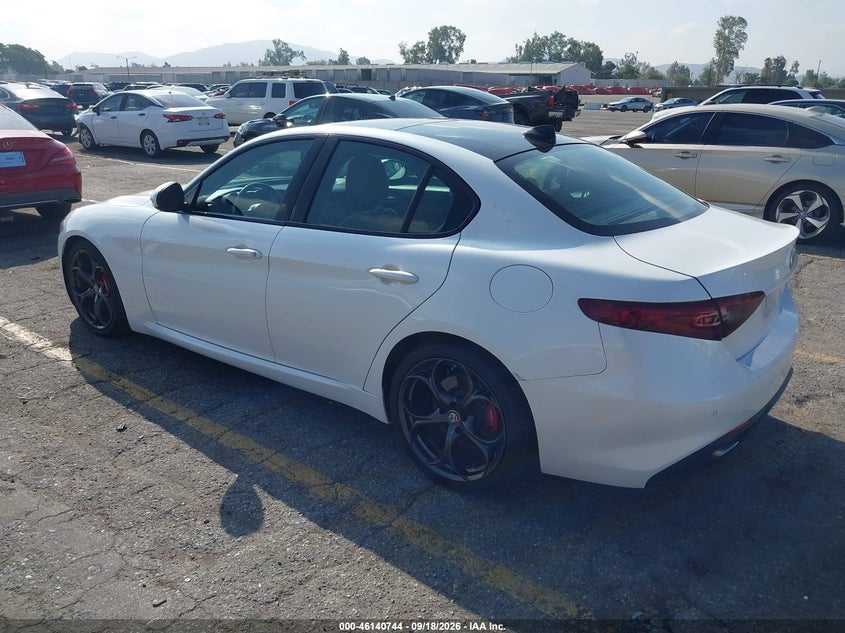 Vin: zarfaecn7j7594080, lot: 46640478, alfa romeo giulia ti sport rwd 20183