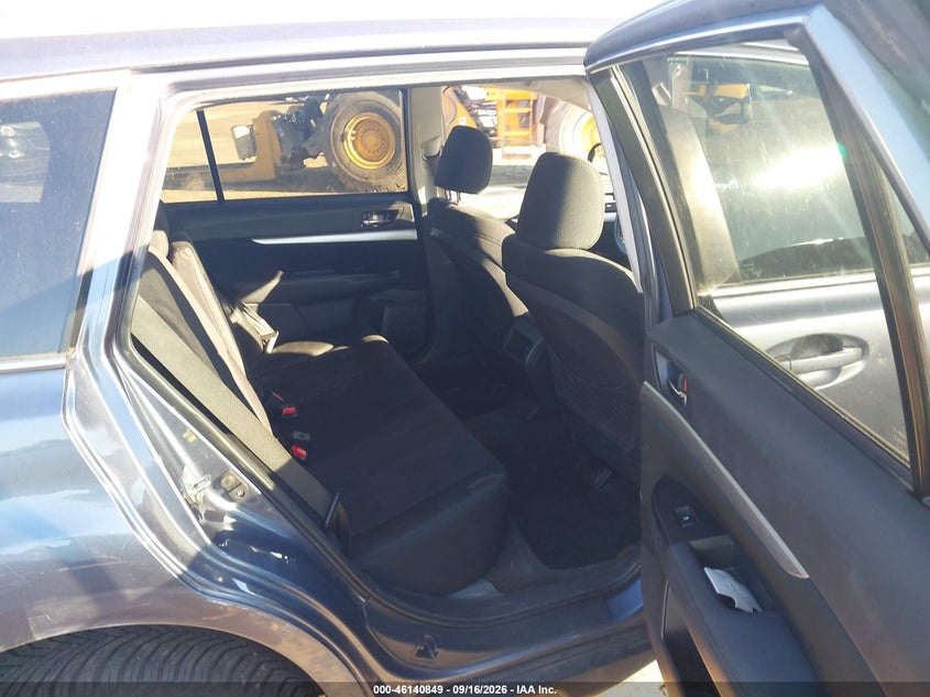 2014 SUBARU OUTBACK auction photo 8