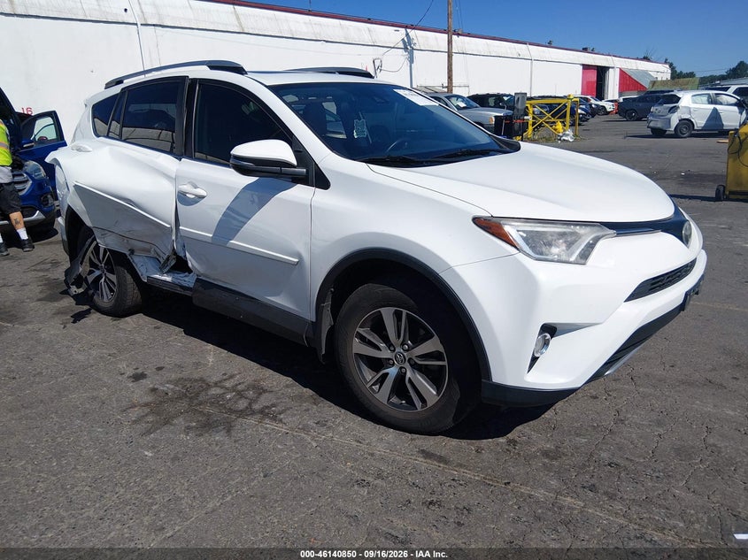2017 TOYOTA RAV4 XLE