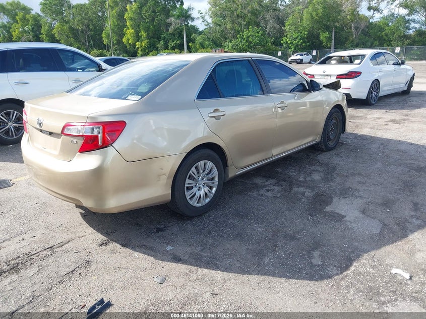 Vin: 4t4bf1fk9cr239597, lot: 46640794, toyota camry le 20124