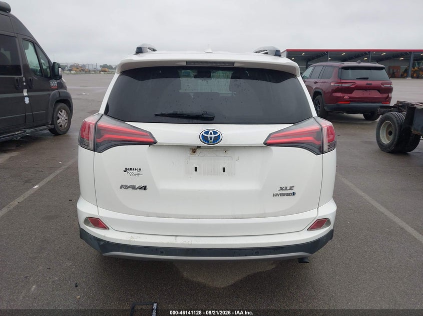 TOYOTA RAV4 HYBRID - zdjęcie 16