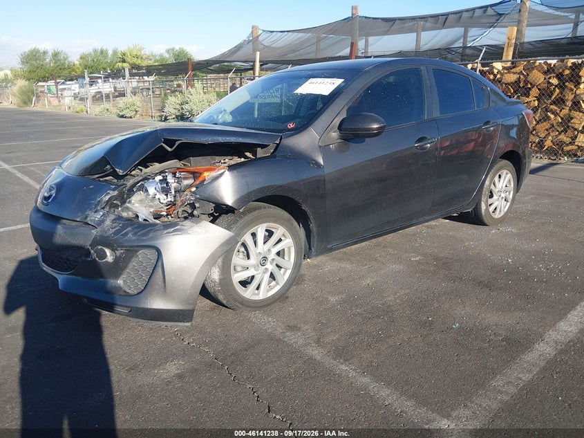 Vin: jm1bl1vp2d1790607, lot: 46640972, mazda mazda3 i touring 20132