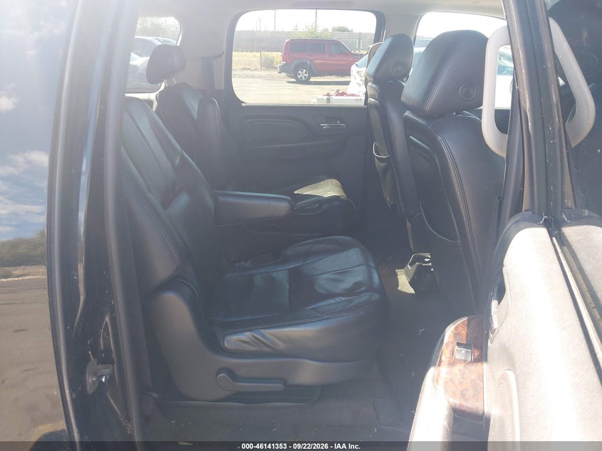 GMC YUKON XL 1500 2007 VIN 1GKFK66857J367635