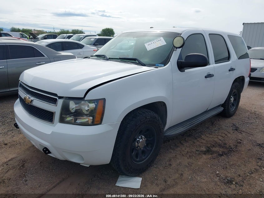 2011 Chevrolet Tahoe Commercial Fleet, Normal Wear & Tear, IAAI, VIN 1GNLC2E04BR310246 — photo 2