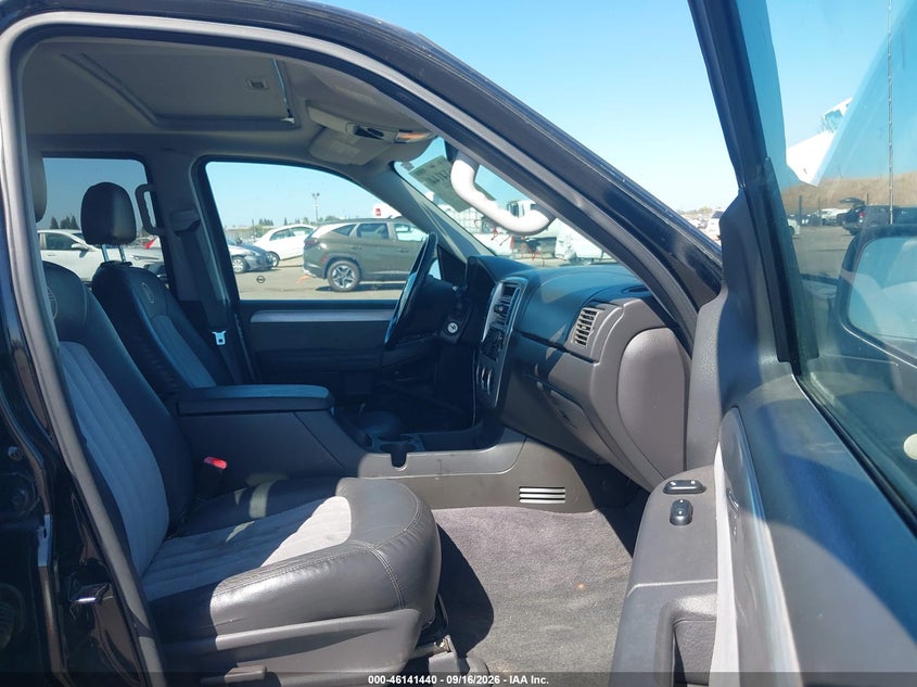 MERCURY MOUNTAINEER 2005 VIN 4M2DU86W75UJ03121