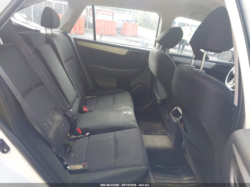 2015 SUBARU OUTBACK auction photo 8
