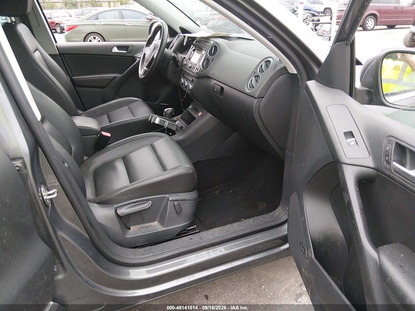 2014 VOLKSWAGEN TIGUAN auction photo 5